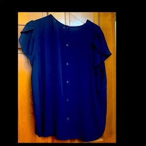 Loft navy button back top